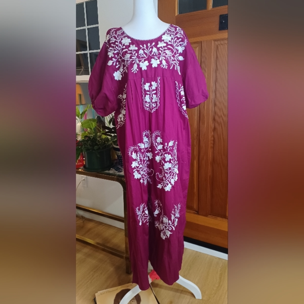Vintage Mexican Embroidered Kaftan